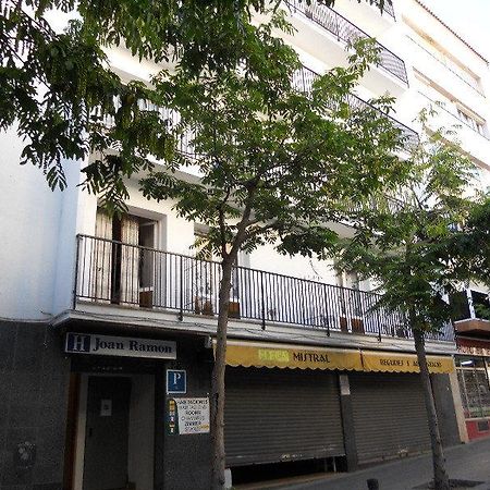 Hostal Juan Ramon يوريت دي مار المظهر الخارجي الصورة
